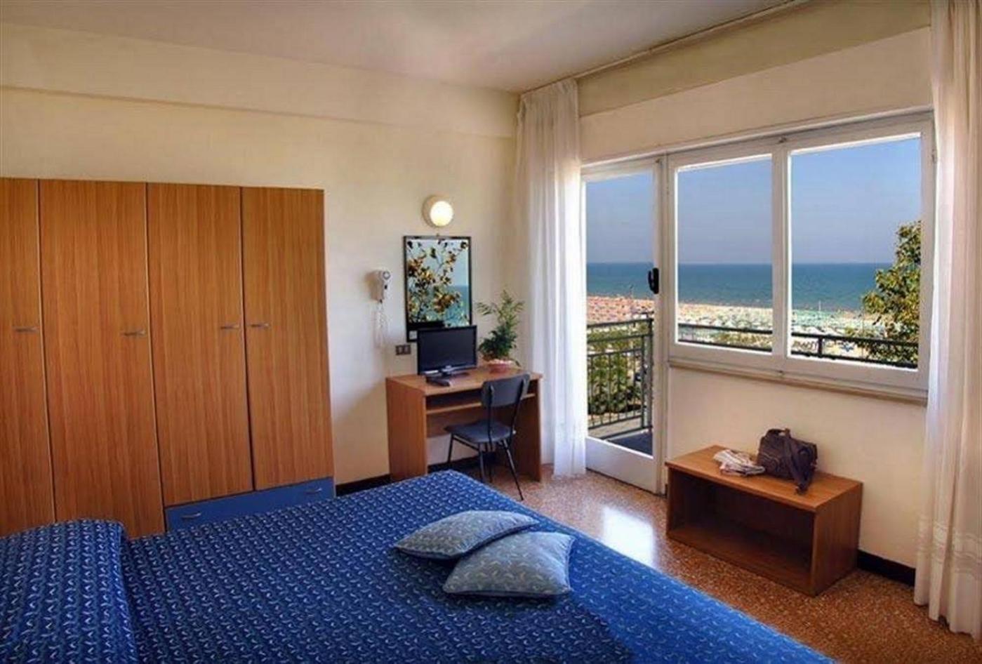 Hotel Los Angeles - Fronte Mare Riccione Exterior foto