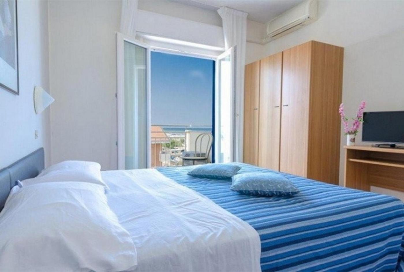 Hotel Los Angeles - Fronte Mare Riccione Exterior foto